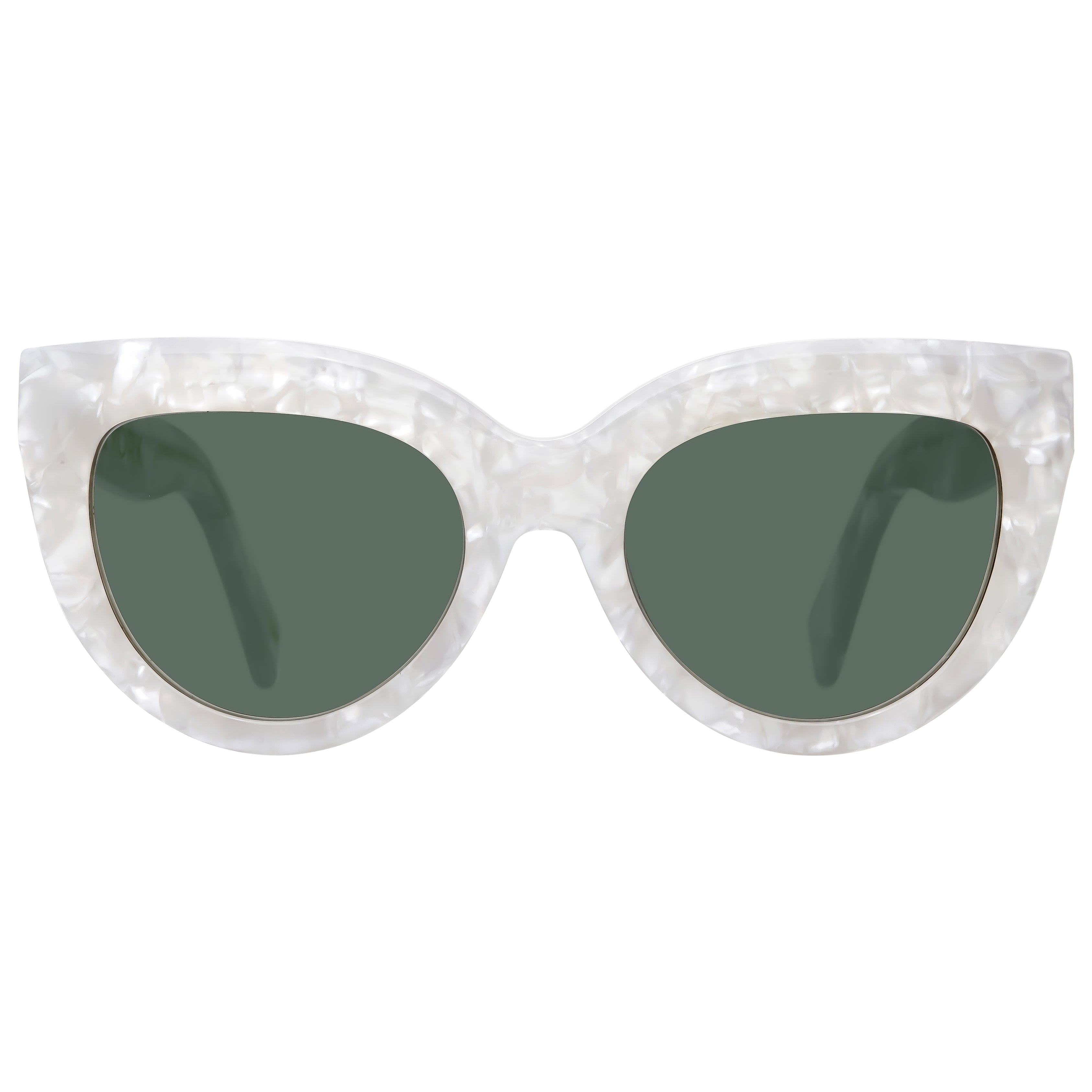 Ivory Pearl with green lenses look