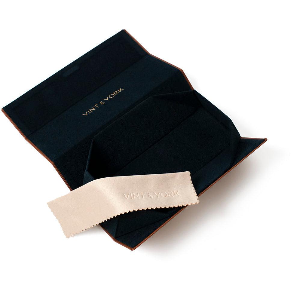 PREMIUM EYEWEAR CASE IN BROWN
